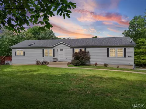 9865 Zion Lutheran Church Rd, Hillsboro, MO 63050