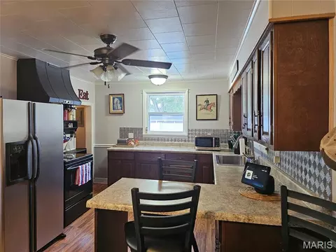 Kitchen - 305 E Pine St, Percy, IL 62272 photo 1 of 3