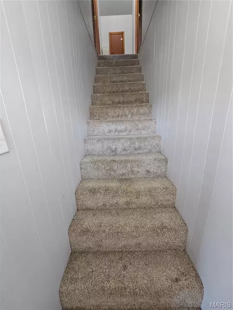 Entry Way - 305 E Pine St, Percy, IL 62272 photo 2 of 3