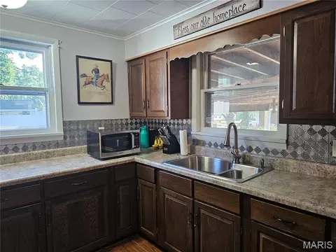 Kitchen - 305 E Pine St, Percy, IL 62272 photo 2 of 3
