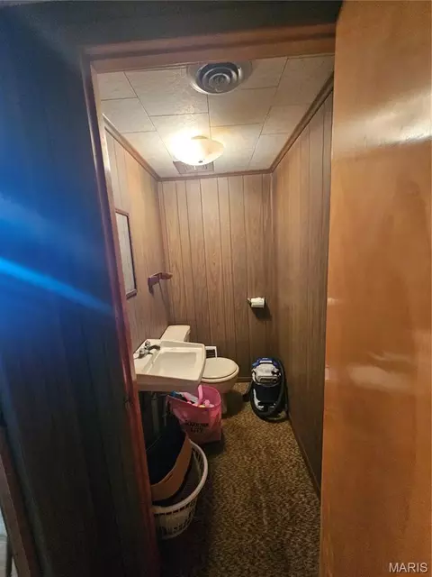Bath - 305 E Pine St, Percy, IL 62272 photo 4 of 4