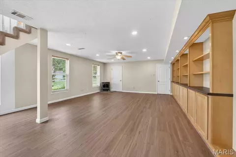 Living - 3 Nightfall Ct, O'fallon, MO 63368 photo 8 of 14