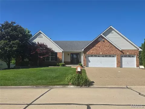 3 Nightfall Ct, O'fallon, MO 63368