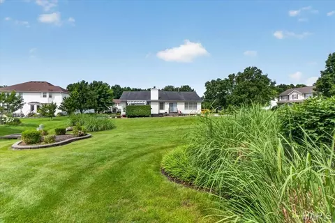 Exterior - 3 Nightfall Ct, O'fallon, MO 63368 photo 7 of 16