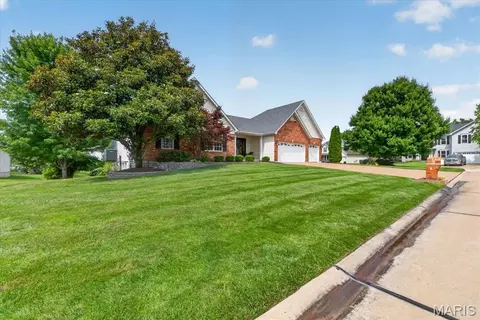 Exterior - 3 Nightfall Ct, O'fallon, MO 63368 photo 16 of 16