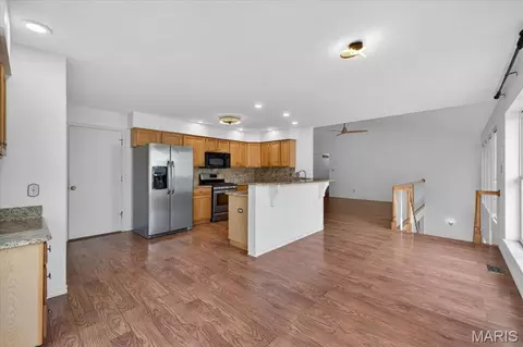 Kitchen - 3 Nightfall Ct, O'fallon, MO 63368 photo 1 of 8