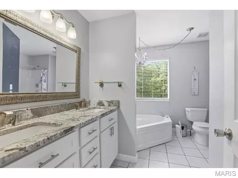 Bath - 1408 Appleton Ct, Arnold, MO 63010 photo 2 of 7