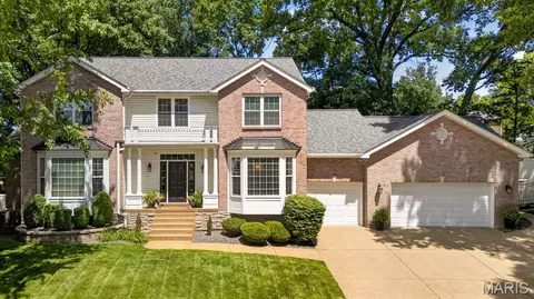 5657 Banez Dr, Saint Louis, MO 63128