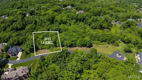 31 Grand Meridien Ct, Wildwood, MO 63005