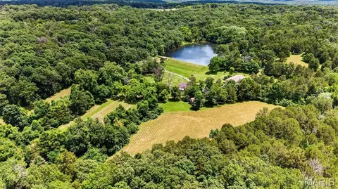 8403 E Forest Hills Dr, Dittmer, MO 63023