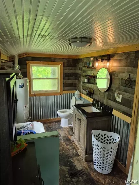 Bath - 111 S College St, Arcadia, MO 63621 photo 1 of 3