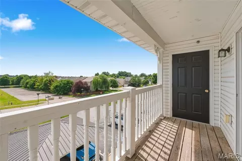 Exterior - 5300 Spring River Dr, O'fallon, MO 63368 photo 3 of 15