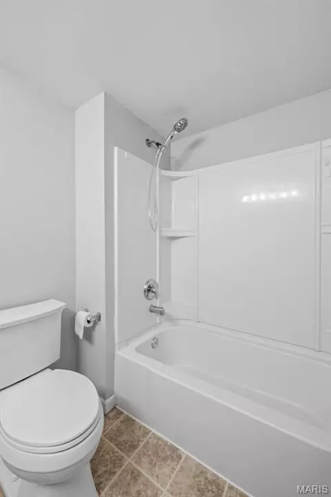 Bath - 5300 Spring River Dr, O'fallon, MO 63368 photo 4 of 4