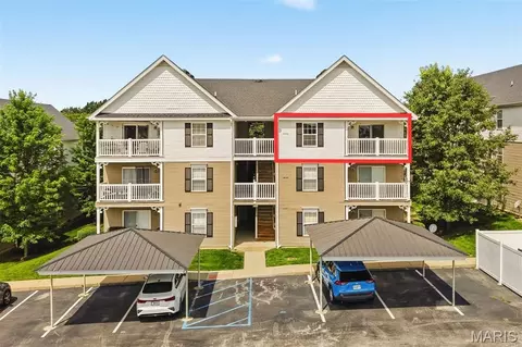 5300 Spring River Dr, O'fallon, MO 63368