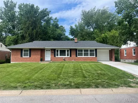 59 S Floridale Dr, Saint Louis, MO 63135