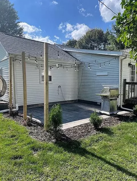 Other - 120 E Warren St, Moweaqua, IL 62550 photo 3 of 4