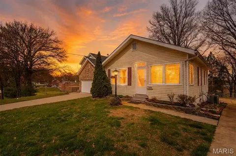 7409 Lansdowne Ave, Shrewsbury, MO 63119