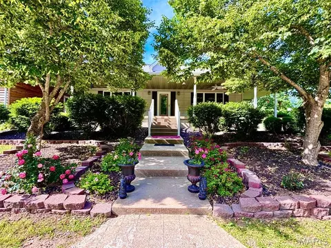 352 Madison Wayne 9305, Marquand, MO 63655