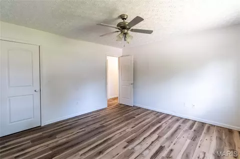 Bedroom - 24235 Thames Ln, Saint Robert, MO 65584 photo 3 of 7