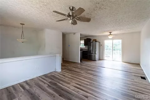 Living - 24235 Thames Ln, Saint Robert, MO 65584 photo 3 of 3