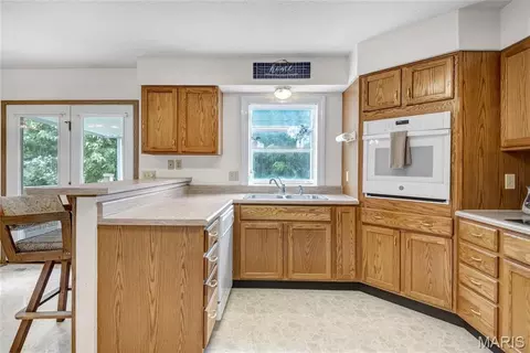Kitchen - 41 Graystone Dr, Troy, MO 63379 photo 1 of 8