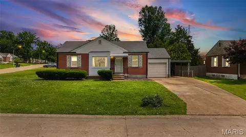 7322 Parkwood Dr, Saint Louis, MO 63116