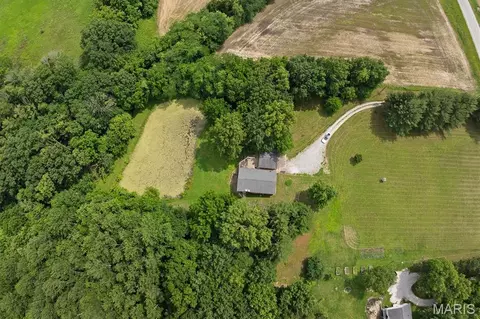 6300 State Route 4, Worden, IL 62097