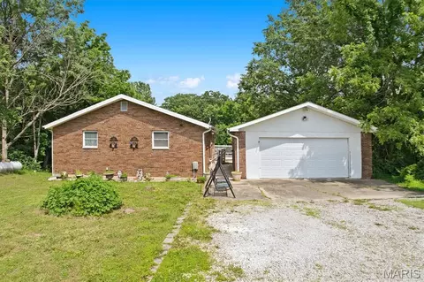 6300 State Route 4, Worden, IL 62097