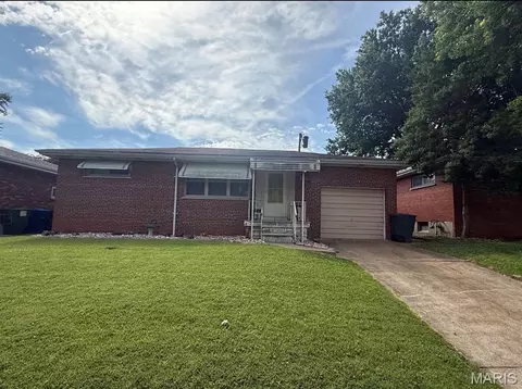 6928 Wanda Ct, Saint Louis, MO 63116