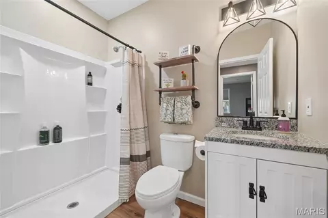Bath - 105 Yellowstone Dr, Troy, MO 63379 photo 4 of 4