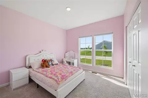 Bedroom - 105 Yellowstone Dr, Troy, MO 63379 photo 1 of 4