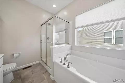 Bath - 105 Yellowstone Dr, Troy, MO 63379 photo 3 of 4