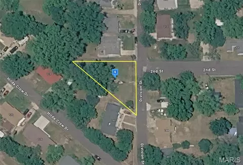 201 Division St, Sullivan, MO 63080