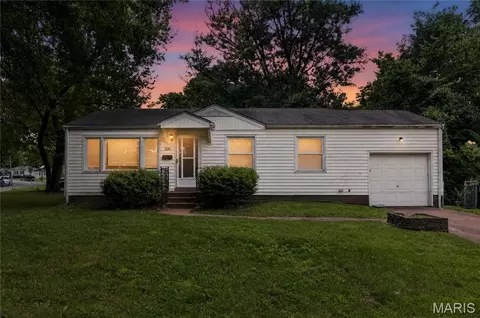 1216 Nectar Dr, Saint Louis, MO 63137
