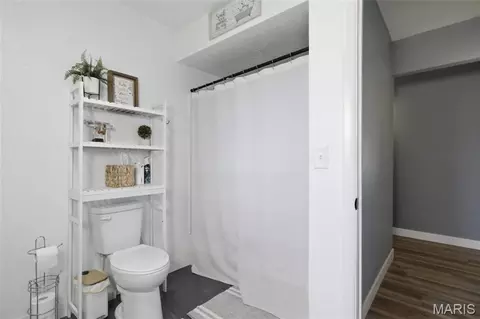 Bath - 916 E 9th St, Rolla, MO 65401 photo 2 of 3