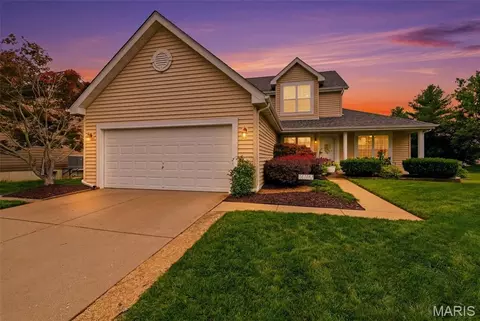 16337 Hampden Pl, Florissant, MO 63034