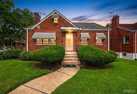 5122 Aubert Ave, Saint Louis, MO 63115