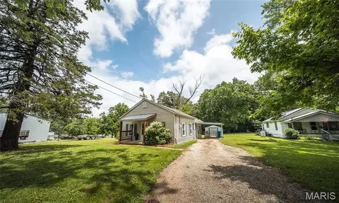 Exterior - 185 Kitchell Ave, Saint Clair, MO 63077 photo 4 of 10