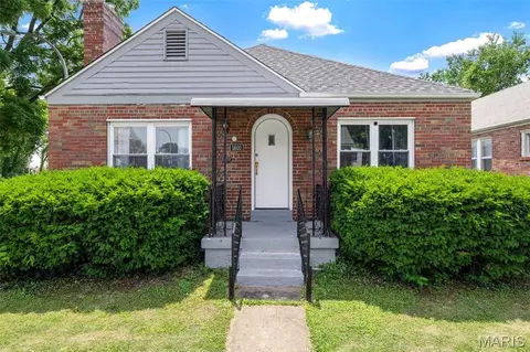 1802 Switzer Ave, Saint Louis, MO 63147
