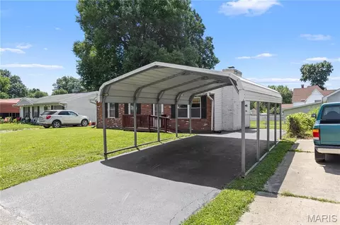 Other - 2404 Meadowlane Dr, Mitchell, IL 62040 photo 4 of 8