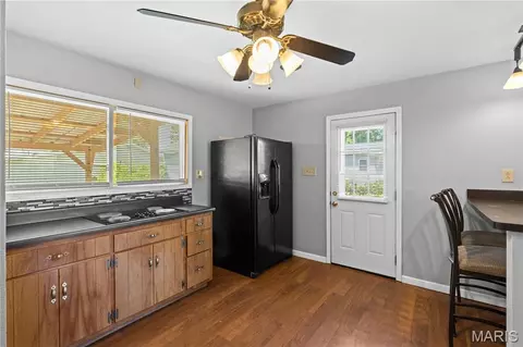 Kitchen - 2404 Meadowlane Dr, Mitchell, IL 62040 photo 3 of 5