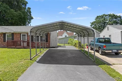 Other - 2404 Meadowlane Dr, Mitchell, IL 62040 photo 3 of 8