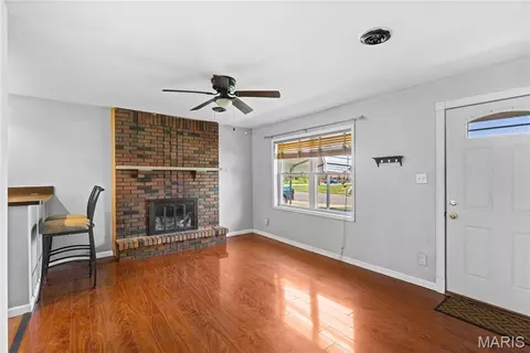 Living - 2404 Meadowlane Dr, Mitchell, IL 62040 photo 1 of 3