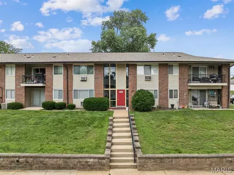 9047 Villaridge Ct #F, Saint Louis, MO 63123