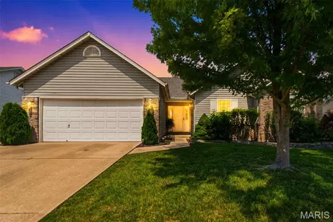 1419 Sunburst Dr, O'fallon, MO 63366