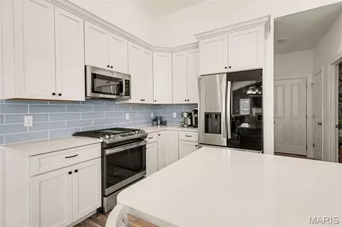 Kitchen - 1074 Bloomfield Dr, Eureka, MO 63025 photo 3 of 3