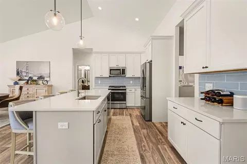 Kitchen - 1074 Bloomfield Dr, Eureka, MO 63025 photo 1 of 3