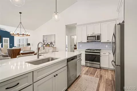 Kitchen - 1074 Bloomfield Dr, Eureka, MO 63025 photo 2 of 3