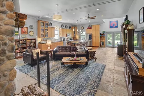 Living - 3211 County Road 118, Annapolis, MO 63620 photo 3 of 5