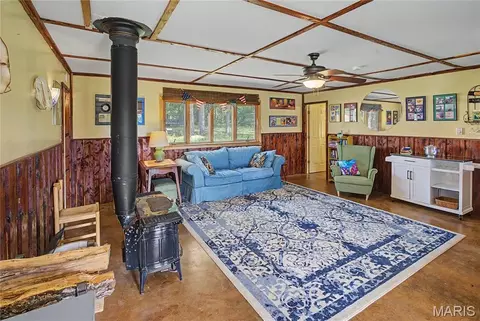 Living - 3211 County Road 118, Annapolis, MO 63620 photo 5 of 5